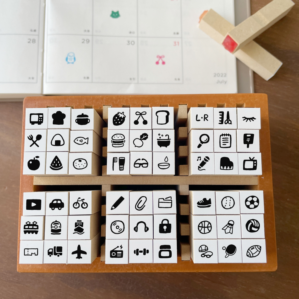 「手帳スタンプminiロング」選ぶだけで楽しくなっちゃう333種類のスケジュールスタンプ。来年の手帳のお供が見つかるかも！