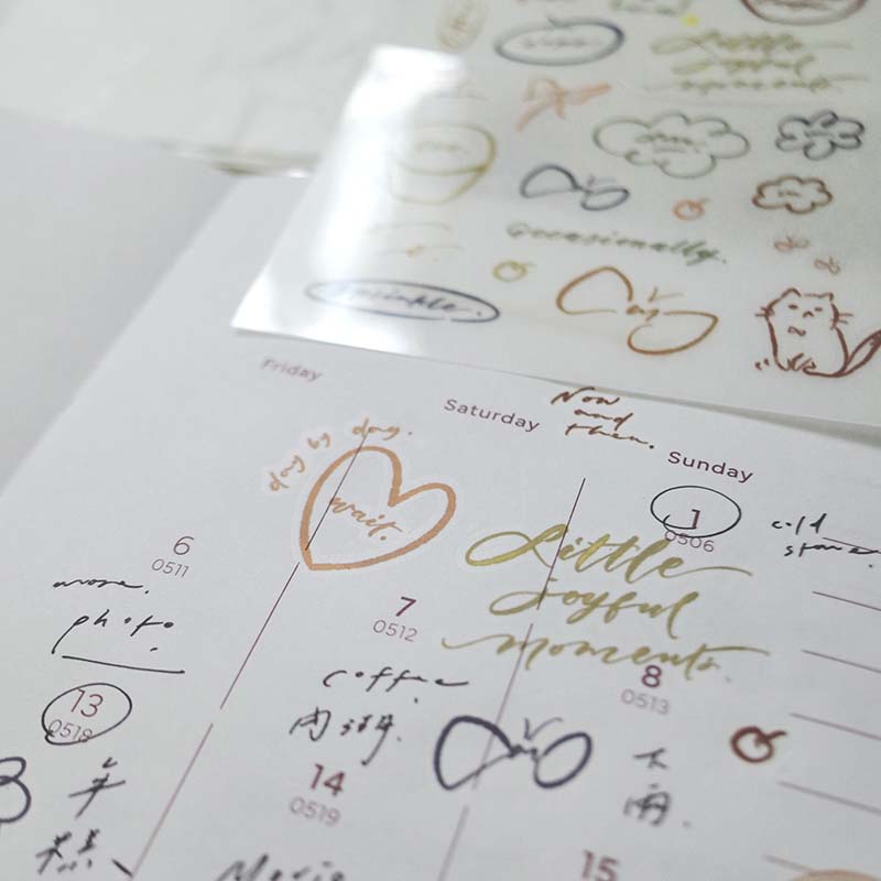 「Little Joyful Moments 転写ステッカー」 かわいいイラストで作られた転写ステッカーで、素材が紙に均等に貼り付き、まるで印刷されたかのように緻密なデザインです。