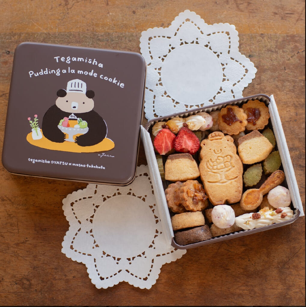 「Tegamisha Pudding a la mode cookie」手紙舎のプリンアラモードをイメージした高旗将雄さんコラボクッキー缶です。