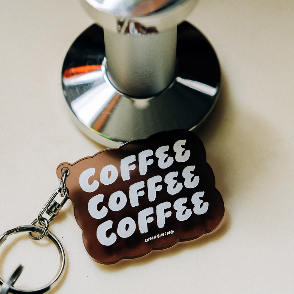 「コーヒーキーホルダー」コーヒー好きの人が毎日持ち歩きたくなるおしゃれなキーホルダーです。