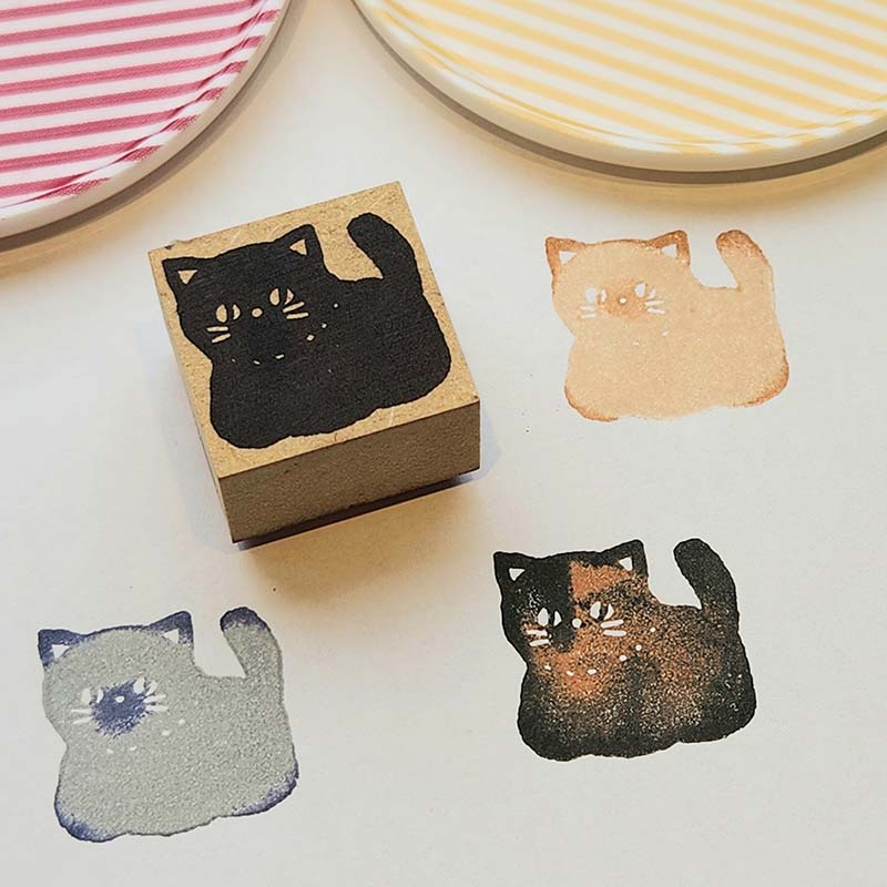 ｢おててナイナイ猫スタンプ｣サビ猫ちゃんも作れる黒猫スタンプです。
