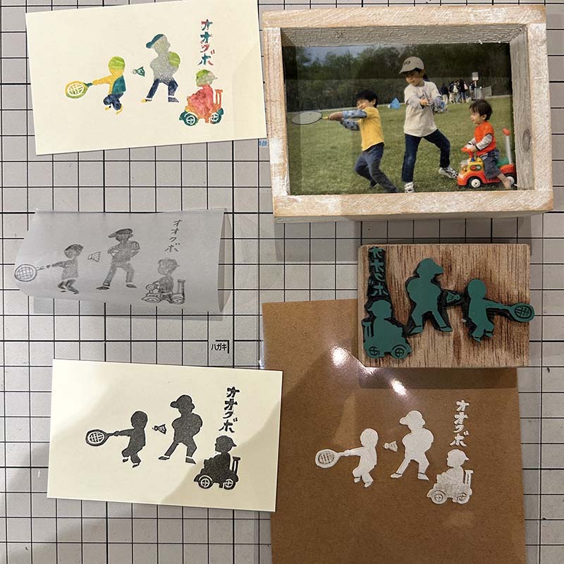 「家族のはんこ」お持ちいただいたお写真を見て作ります。