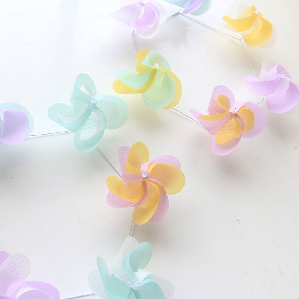 「花ぐるまキット」teshio paperと言えば花ぐるま。手軽に形良く作れます！　クルクル回る花ぐるまに癒されてください。