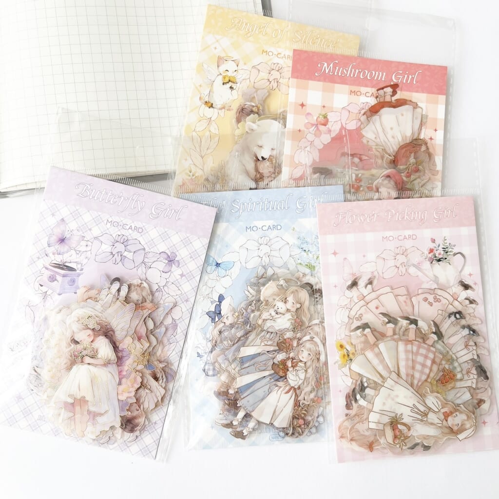 全種類買い続出！　パッケージからかわいいPET素材のフレークシール。