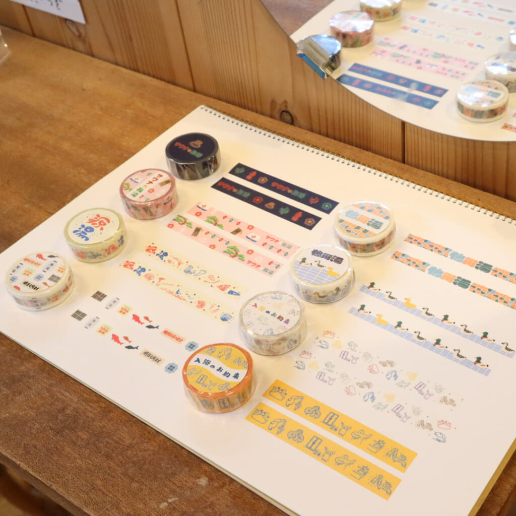 「ごくらく銭湯めぐり」京都の実在する銭湯とのコラボシリーズ。ぜひ紙博前後に京都の銭湯へお立ち寄りください！