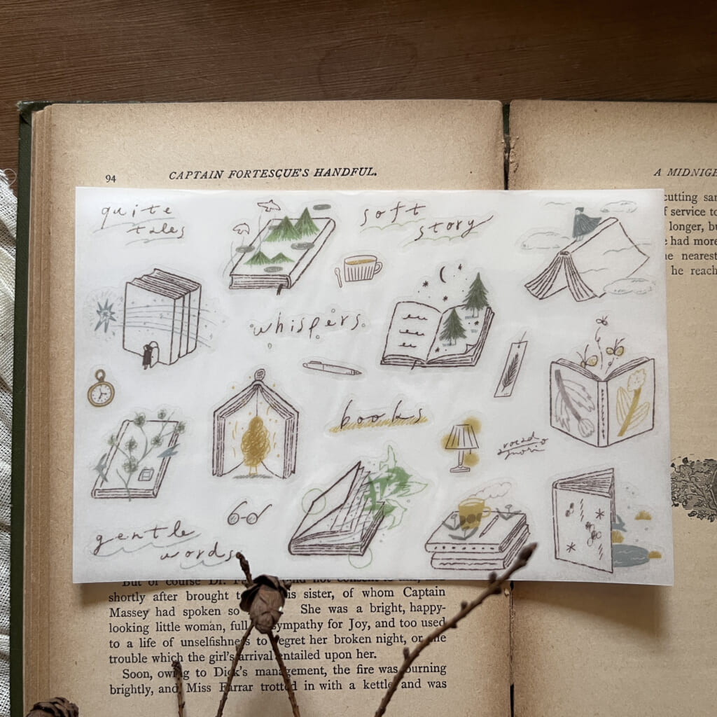 「memories of books転写シール」本を読むと、作者の記憶に触れているような気持ちになります。シールに描かれたイラストを物語のように楽しんで。