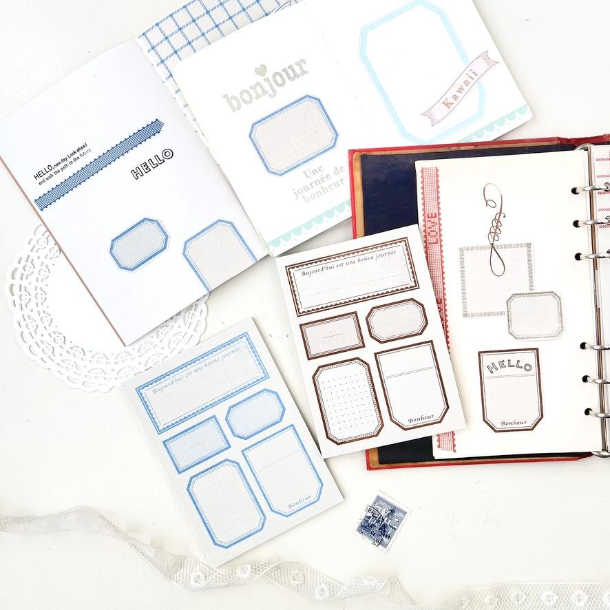 「ラベルズメモ」スタポンしたり、文字を書いたり、チョキチョキペタリ、そのままペタリ、小さめ手帳にも使いやすいラベルサイズです。