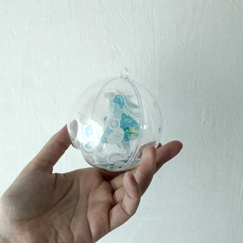 「my orb」女の子や植物がゆれるオブジェです。3サイズあります。