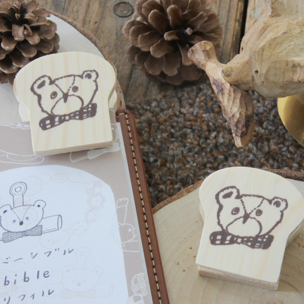 「天然木の食パンクリップ」手帳に挟んだりマルチに使えます。