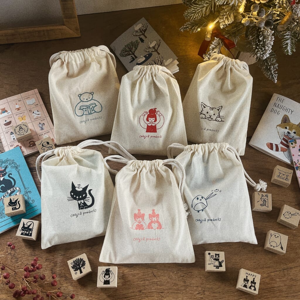 〈紙博限定〉先行発売のスタンプとスタンプノートがかわいい巾着に入った作家ごとのコンプリートセット！