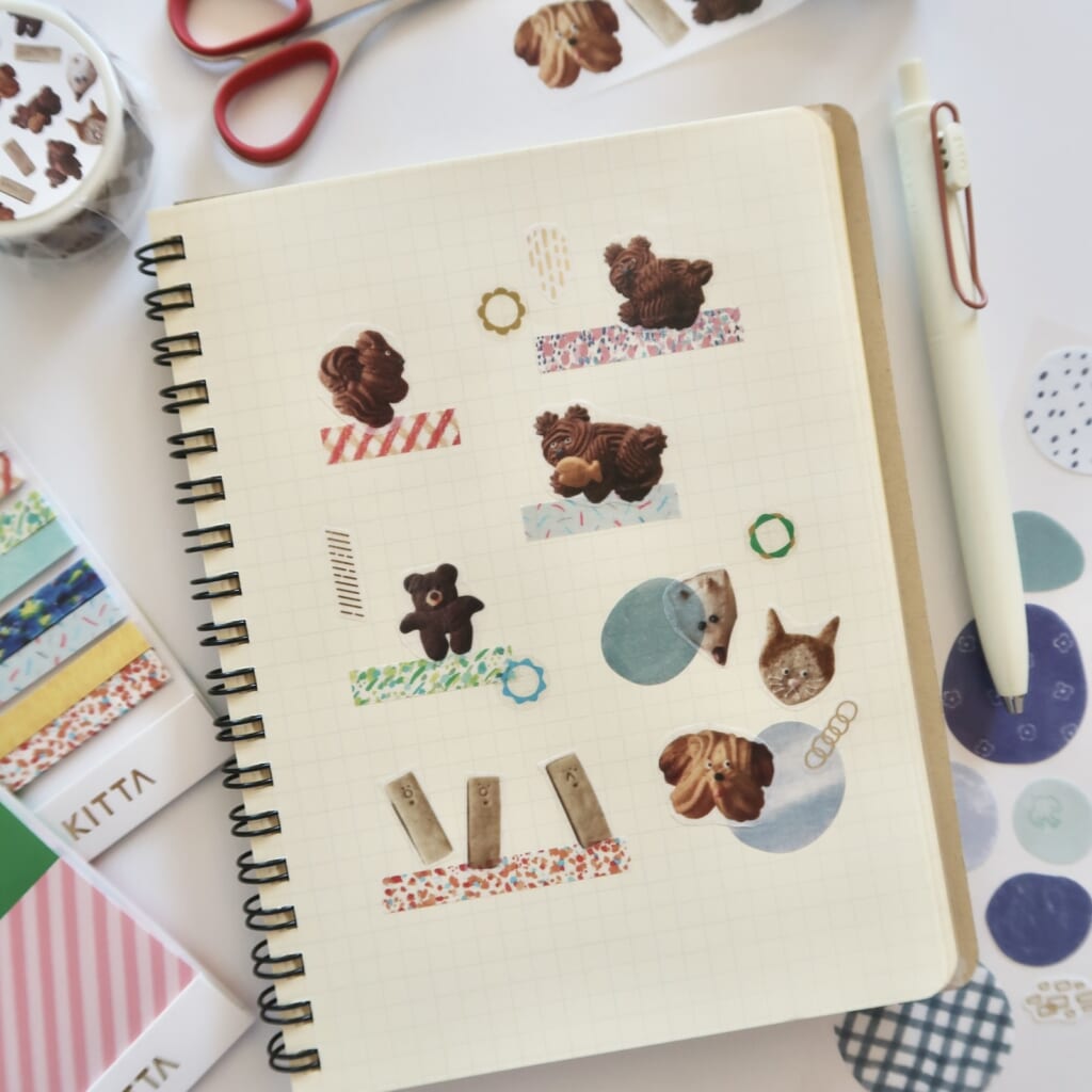 「ペタっと貼るおやつマステ」oyaMADE定番の可愛いおやつのマスキングテープ。紙の上で物語を紡いでみてくださいね！