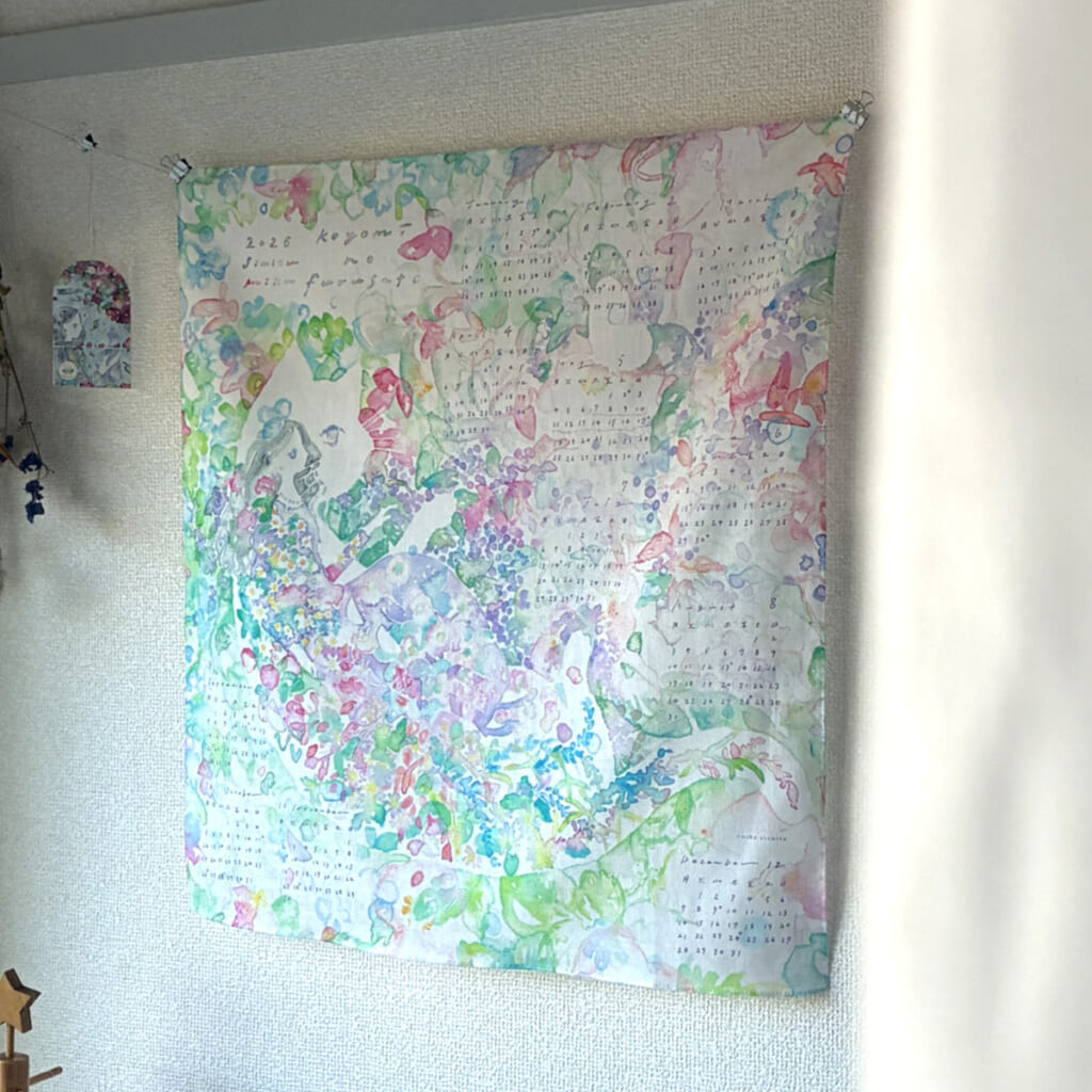 「暦のふるさとカレンダースカーフ」新作です。2026年の始まりにぜひどうぞ。