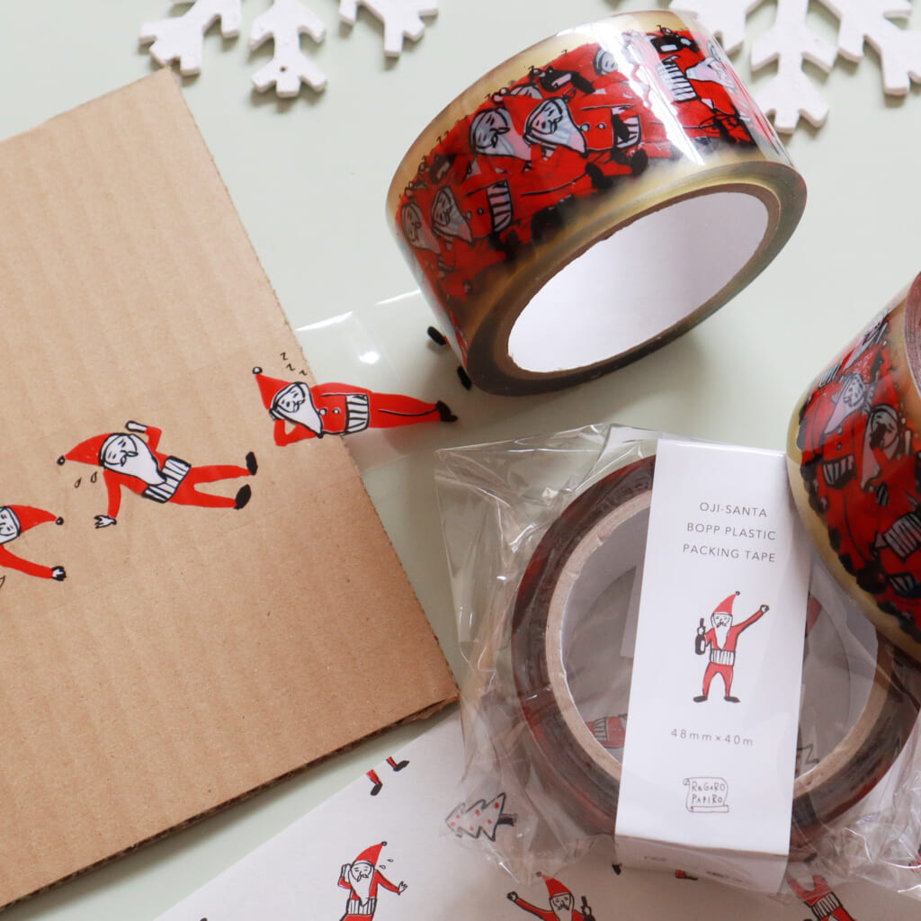 おじサンタパッキングテープ。透明なので切り取ってシールのようにも使えます。在庫限りで販売終了なので貴重なこの機会にぜひ！