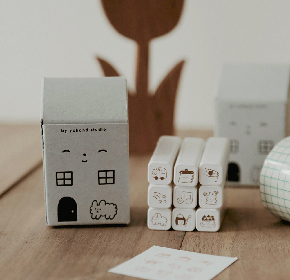 「ミニスタンプ」手帳にぴったりの超ミニサイズスタンプで、毎日がちょっとワクワク。