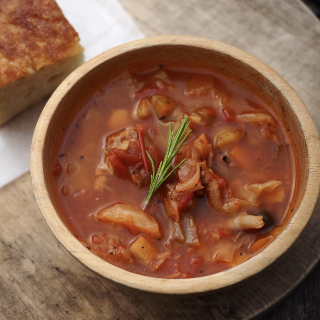 「ミネストローネ」ごろごろ具材のミネストローネ＆マフィンセットをご用意いたします。