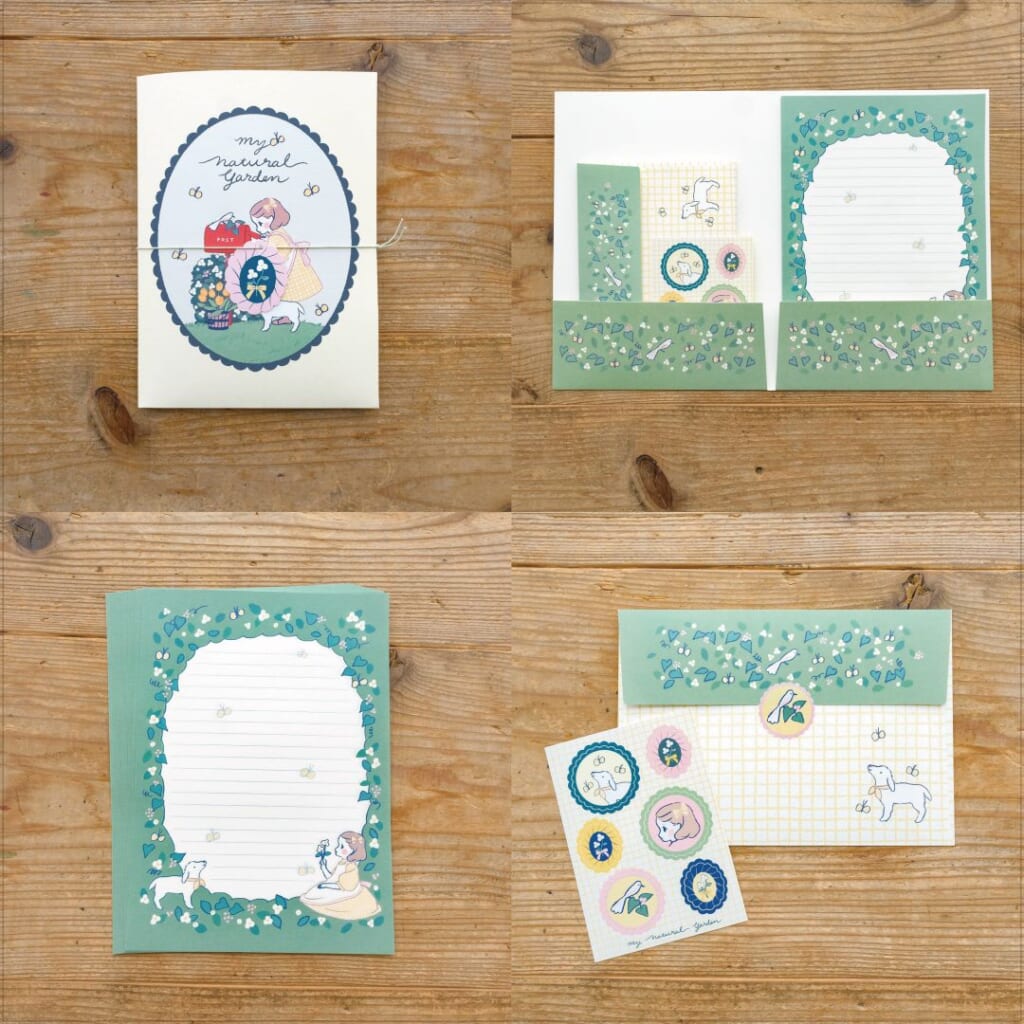 「レターセット」ファイルを開くと、ふたつのポケットに便箋や封筒、シールが入っていてボリュームたっぷりのレターセットです。