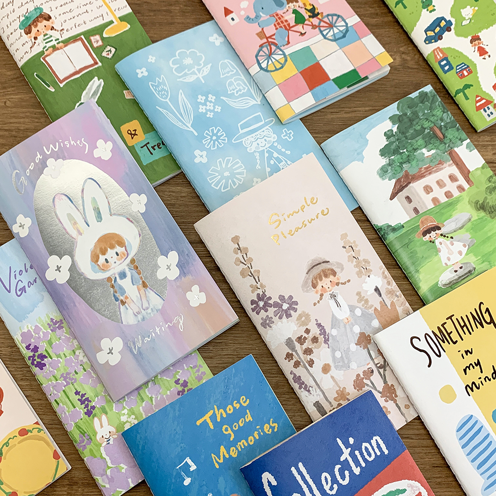 「特殊紙ノート」美しい表紙に、中身は様々な特殊紙を使用しており、書き味の体験を豊かにします。