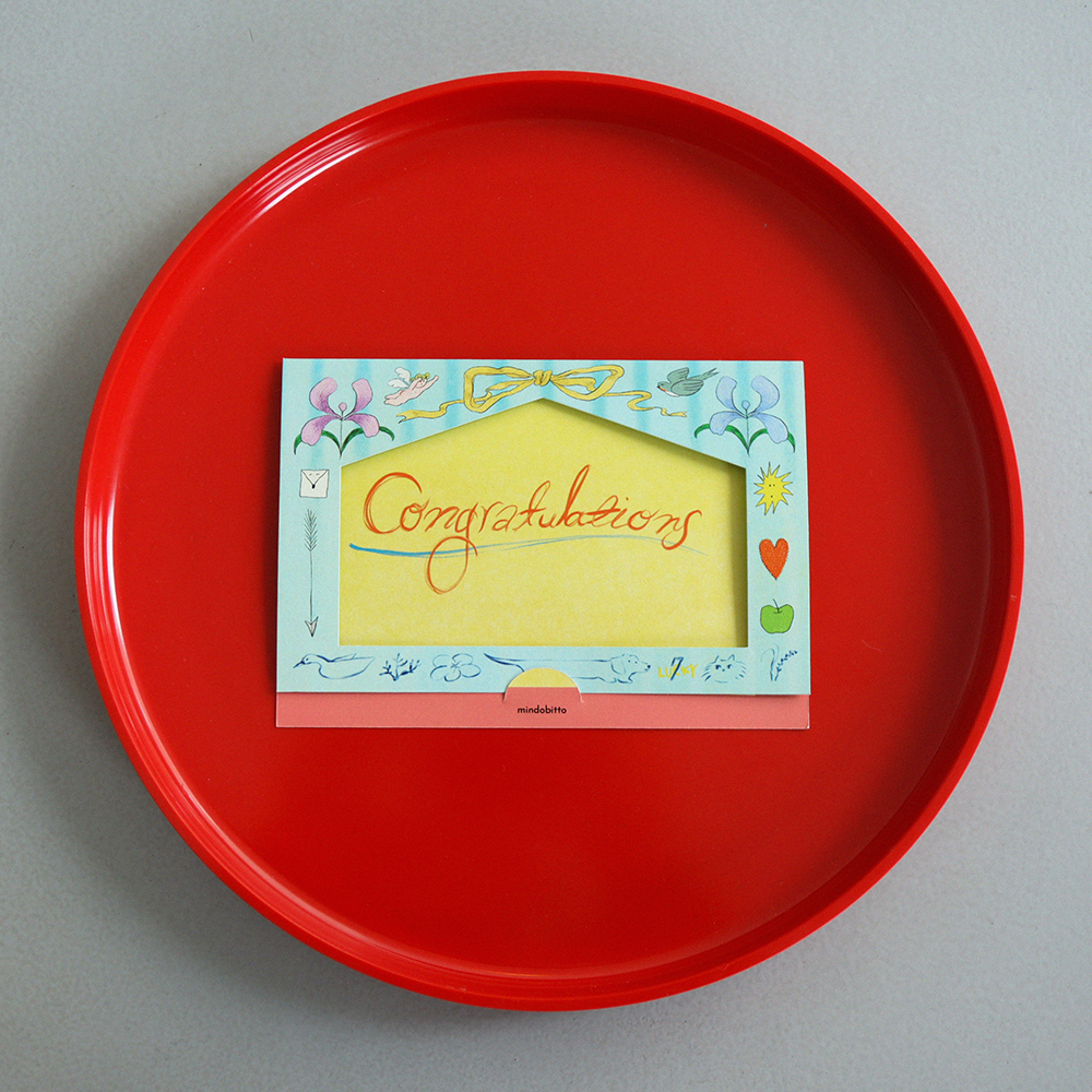 「Album card set」思い出の写真を挟んで贈ることができ、カードを書き終えたあとには紙のアルバムカバーとしても使えます。