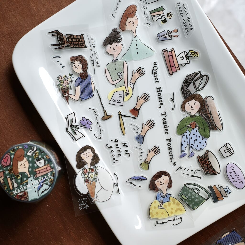 可愛らしい女性とフランスの日常モチーフを描いた、使いやすいダイカットPETテープです。