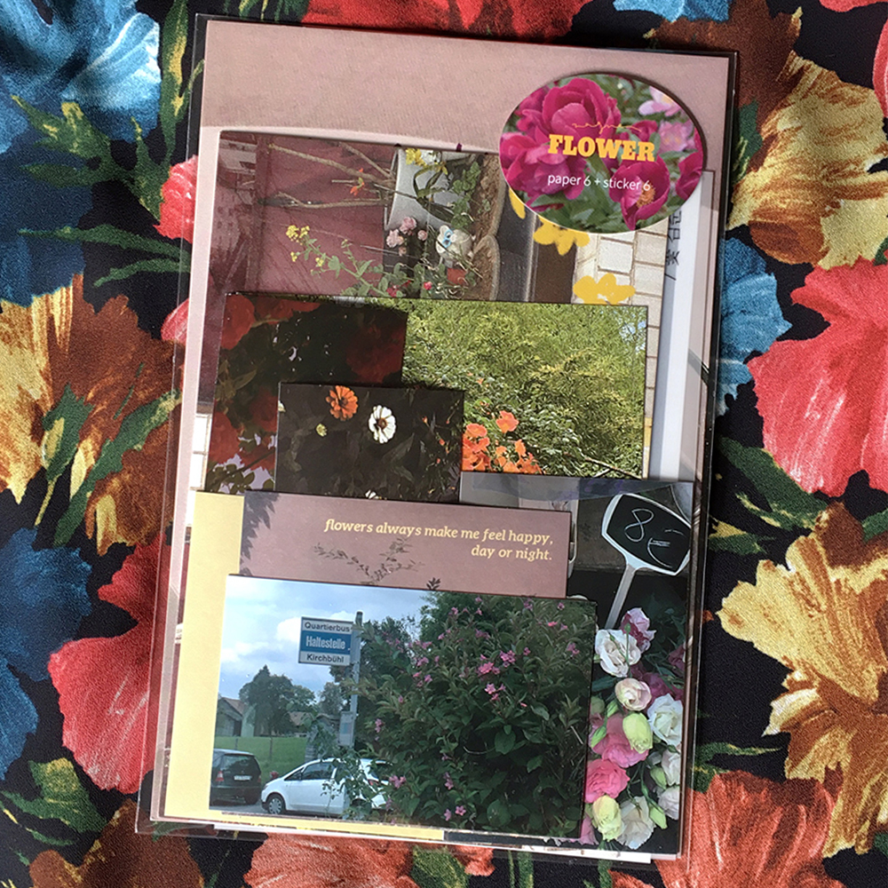 「Flower pack」6枚の紙と6枚のステッカーに花咲く春の模様を盛り込みました。