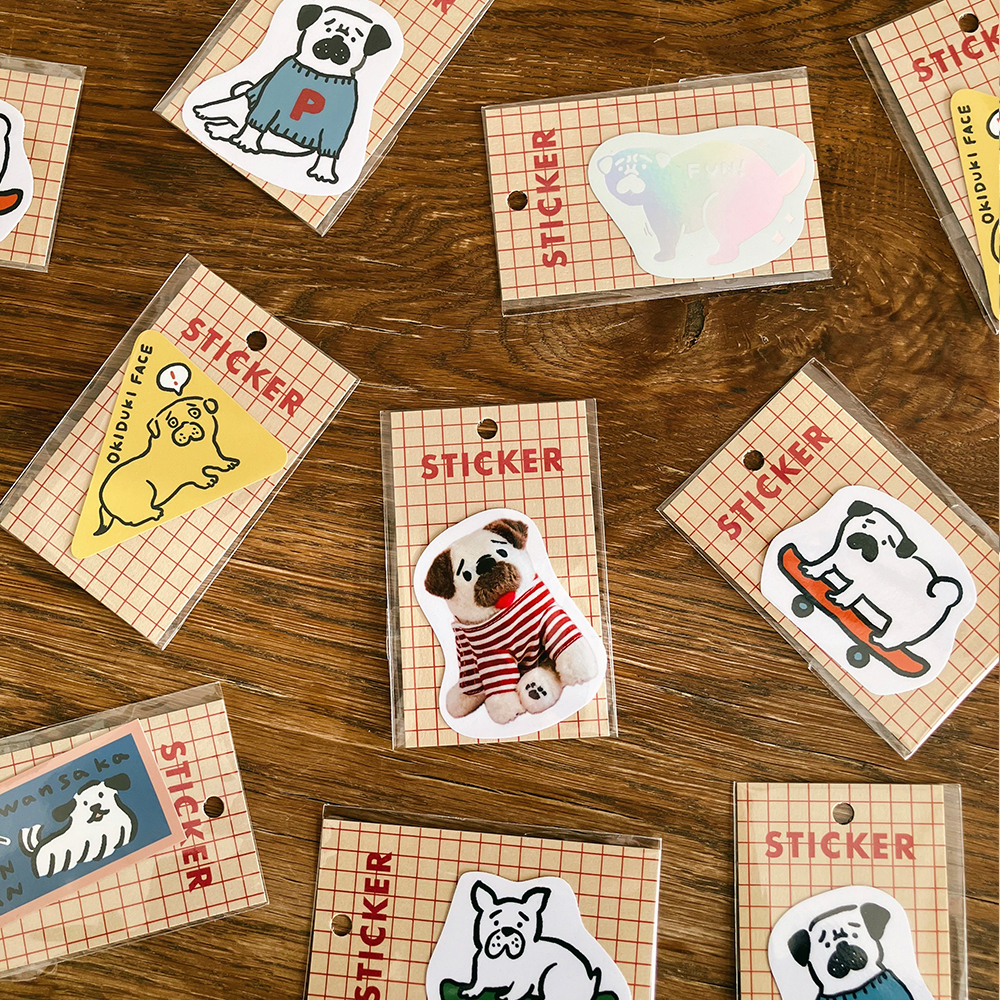 「イラストステッカー」大人気アイテムです。ゆるいいイラストのステッカーたち、種類豊富にご用意します。各税込440円。