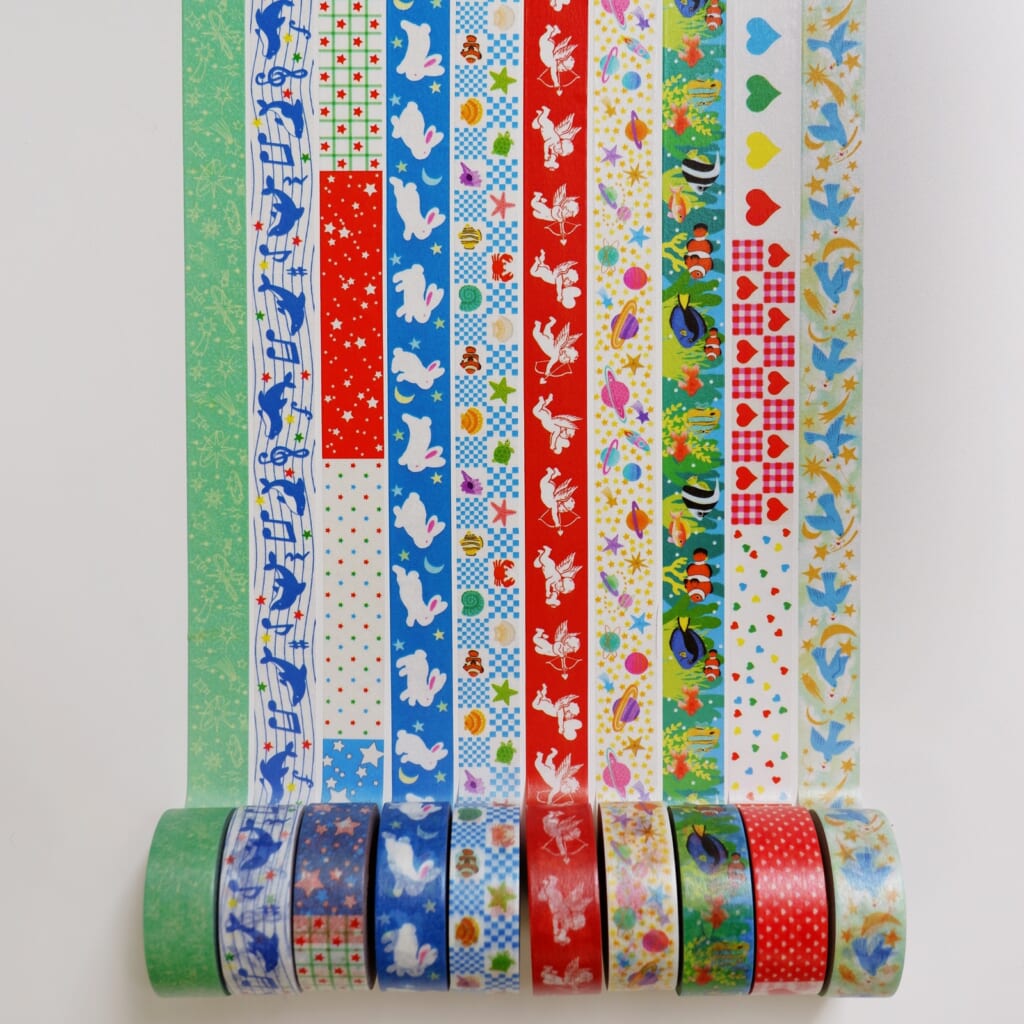 「Masking Tape」愛らしいパターンとイラストが繰り返される fruit fries ならではの感性がたっぷり入ったマスキングテープです。