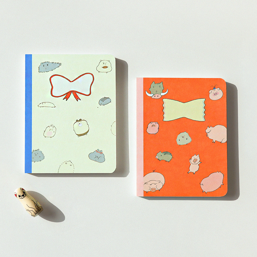 「AnimalNote」犬, 猫, 豚, ハムスター, ペンギン 5種類のノート。動物を大切に思う気持ちを込めて環境にやさしい紙に大豆油インクで印刷しました。