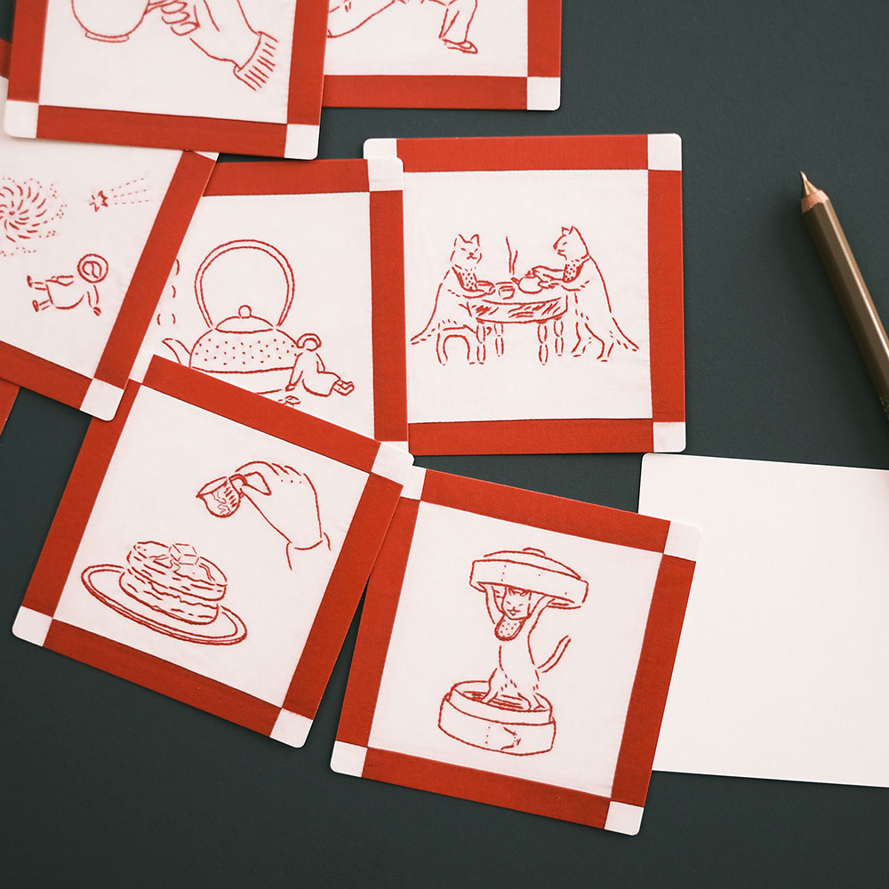 「赤キルトのメッセージカード」赤い手縫いのキルトをメッセージカードに仕立てました。リアルな布の角を模した、極小の角丸がポイント。全９柄。