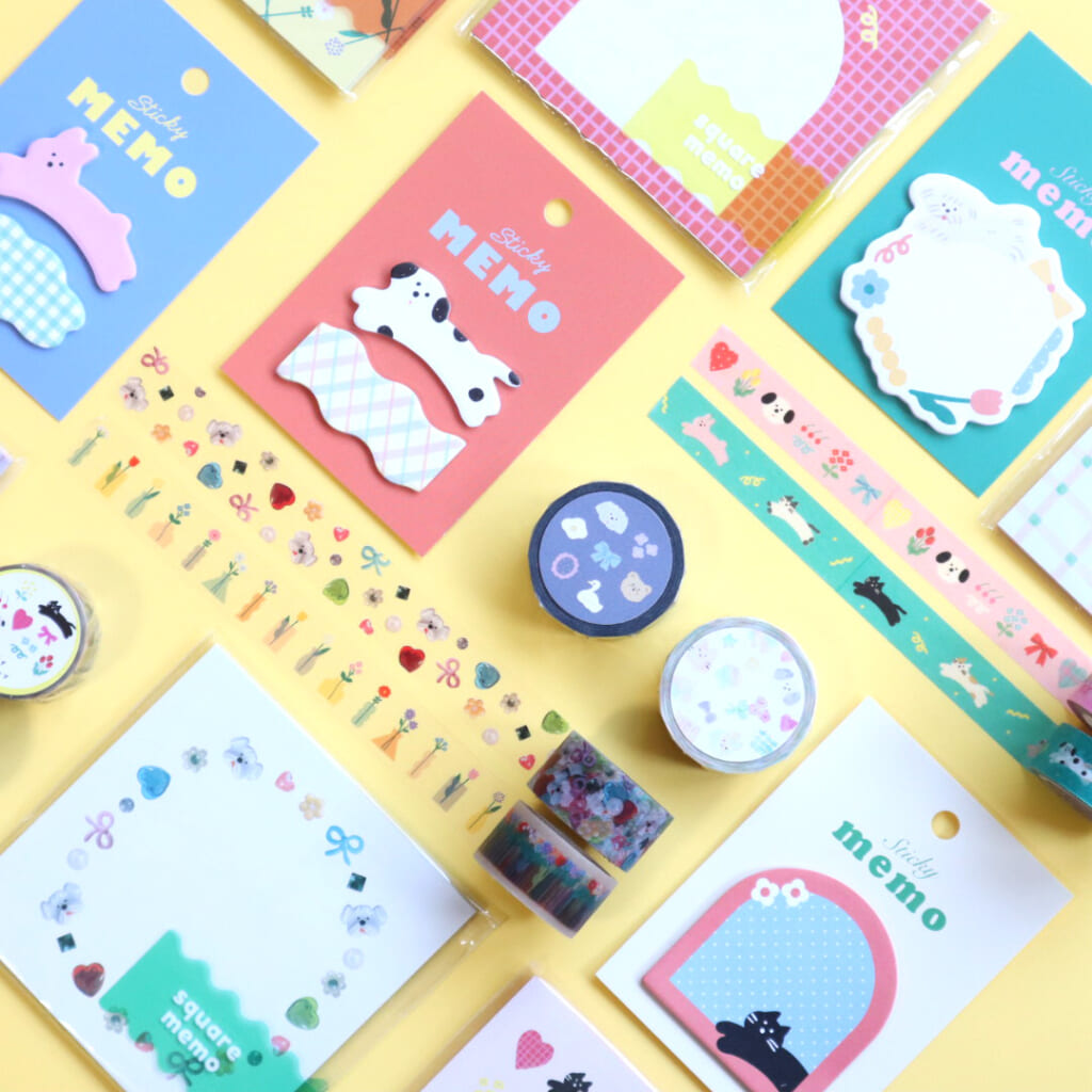 京都のネイルサロン「kimalle」とのコラボシリーズ。ゆるい動物たちとカラフルな色使いがかわいいです。