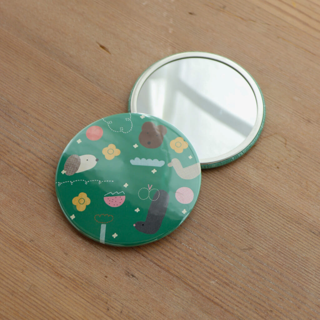 「紙博缶ミラー」（600円／Illustration：しまむらひかり）