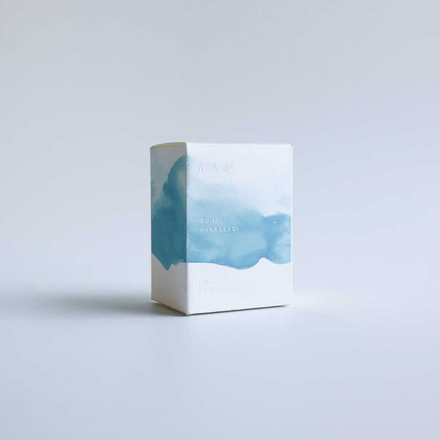 「京の音-花浅葱-」を先行販売いたします。爽やかなブルーの中に、わずかな陰影。明るさだけでは終わらない、奥行きをもつ一色です。イベント限定色として、まずは会場で。