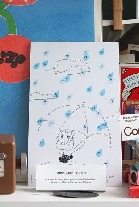 「毎日ステッカーを貼りながら、目標に向かって進めるトラッカー」ステッカーを貼る楽しさを味わっているうちに、いつの間にか目標達成！