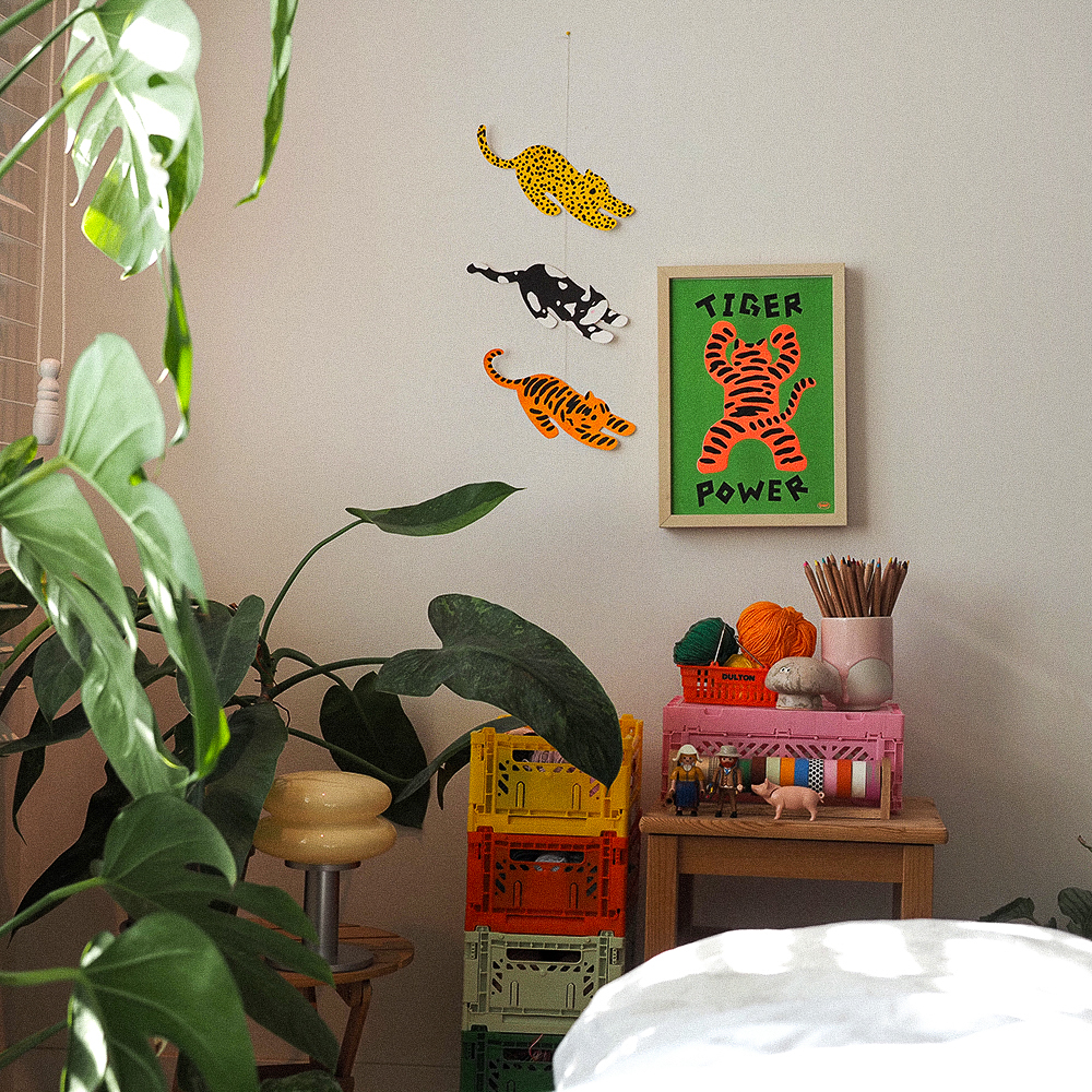 「タイガーパワー」 リソグラフプリント 元気や力がほしいときに、エネルギーをくれるイラスト。子ども部屋にもよく合います。