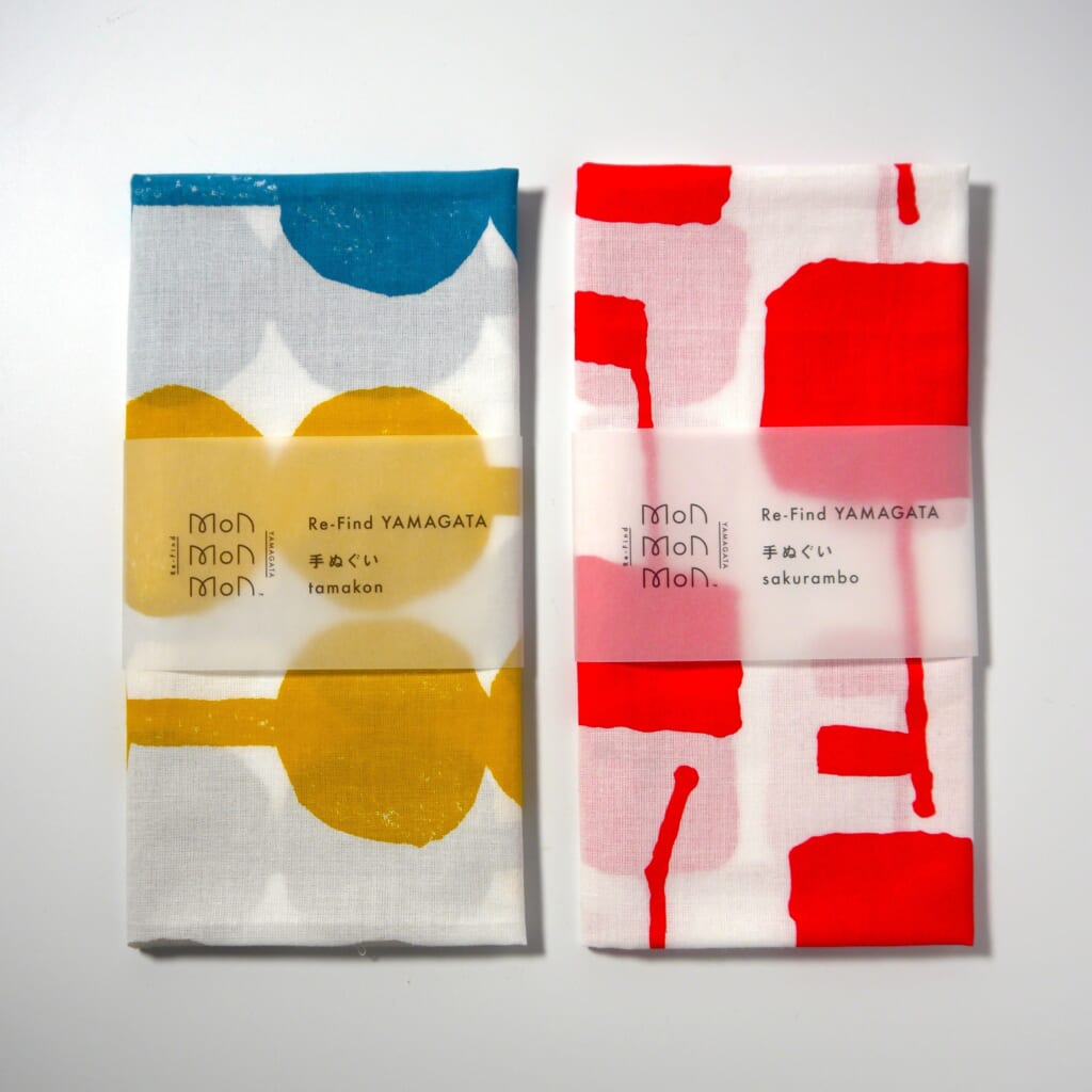 「手ぬぐい」たまこんとさくらんぼがモチーフ。お土産にもおすすめです。