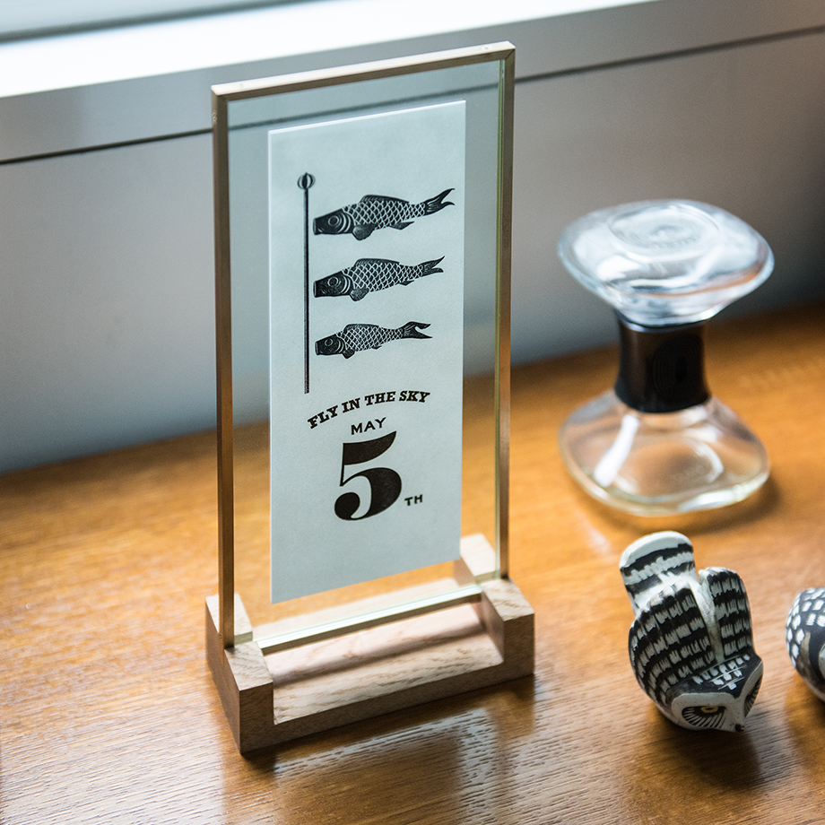 「Letterpress Poster」鯉のぼりのポスター。フレームも販売しています。