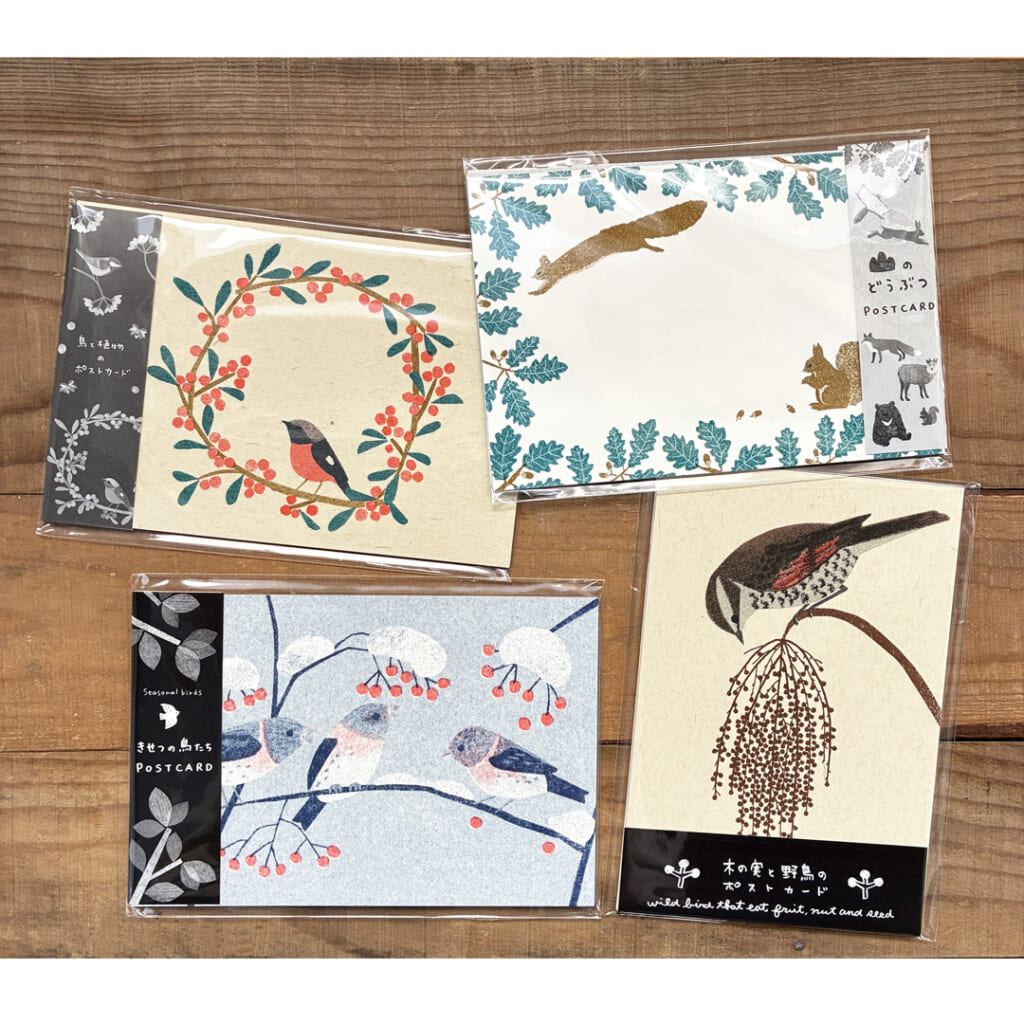 「ポストカードセット」セットのみの絵柄が6種類入っています。全部で4セットあります。