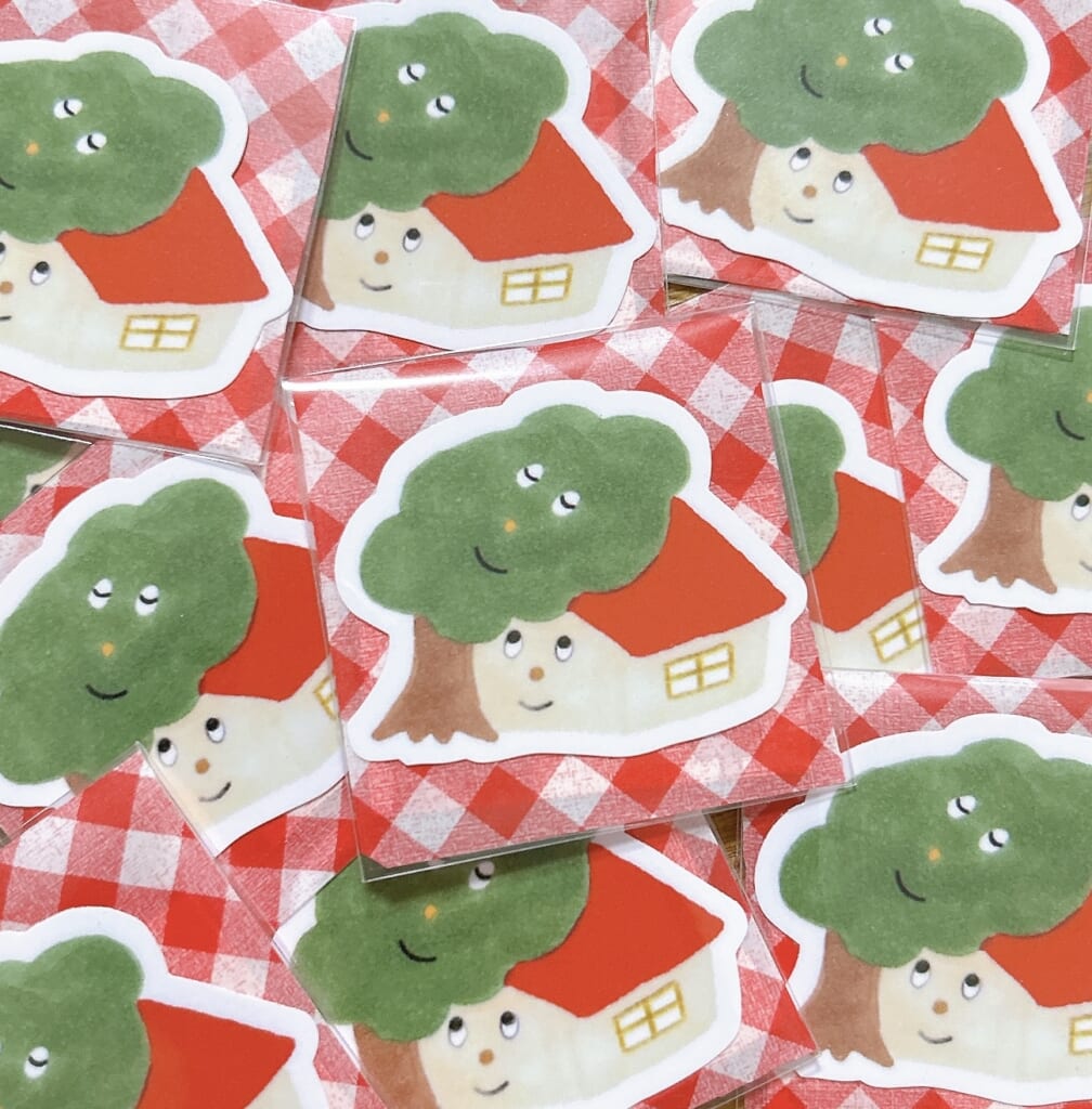 「HOME ステッカー」段々とぴったりなふたりになりました。