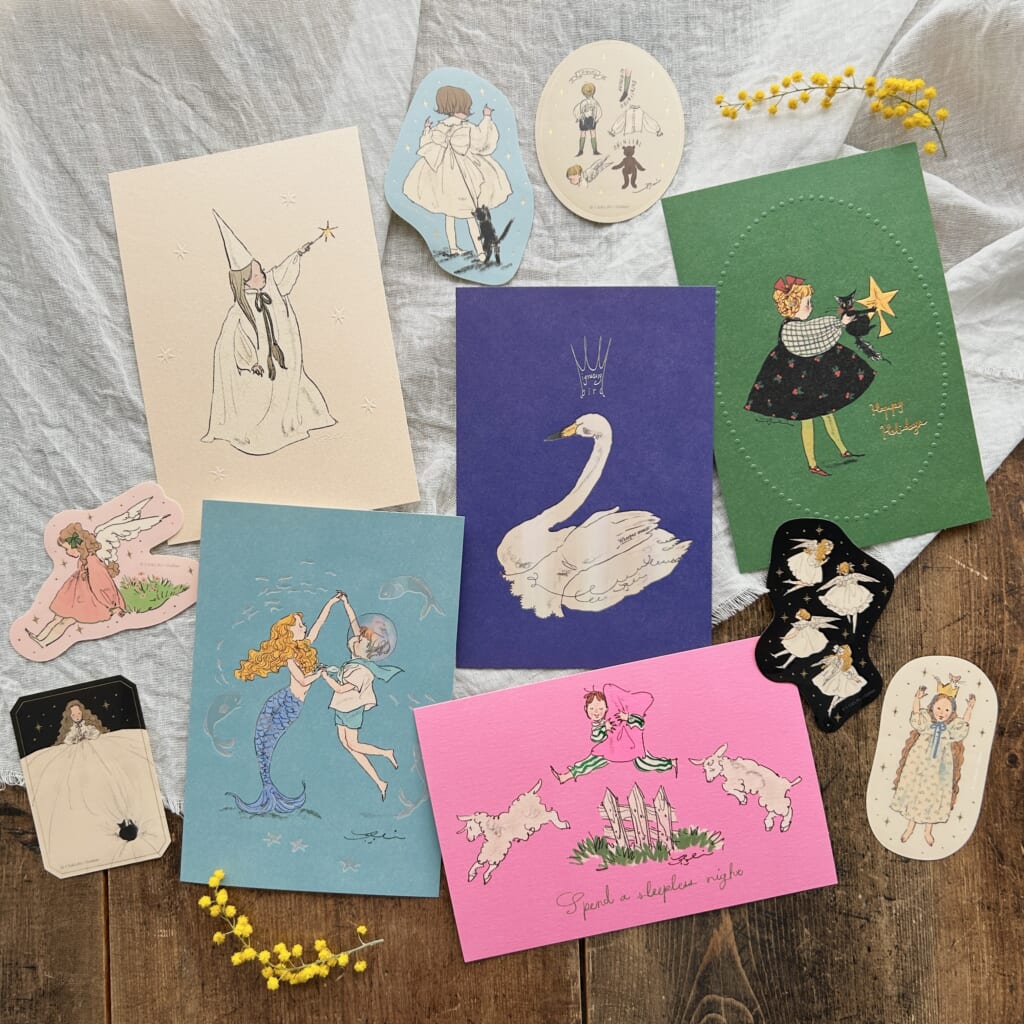 紙質や印刷加工を追求して、イラストの世界観が表現されたくらはしれいさん（学研ステイフル）の「プレミアムポストカード」シリーズ