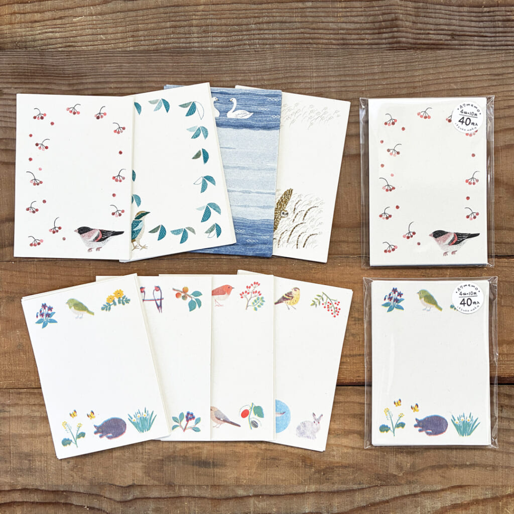 「A7メモ」リソグラフ印刷、わらばん紙のメモは4種類の絵柄が1セットになっています。