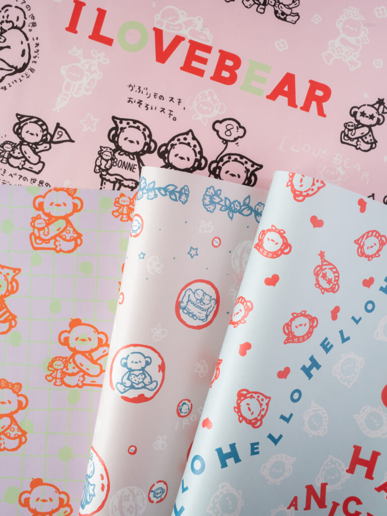 「包装紙」新作4柄をお披露目！　PEPINさんがベアをさまざまな表情で描いてくれました。