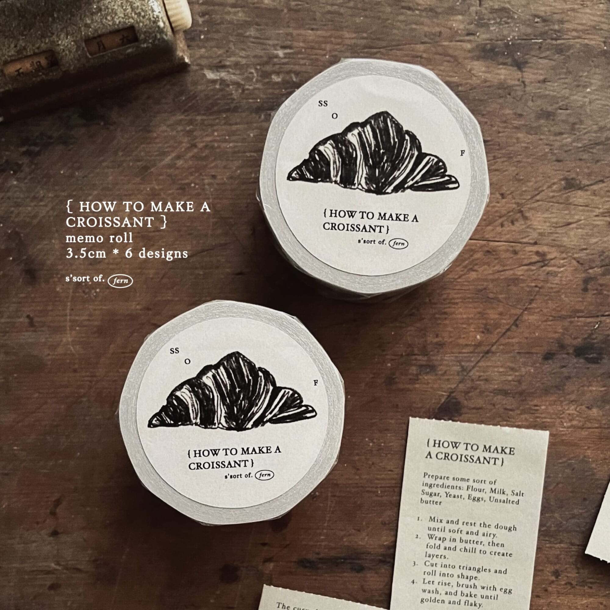 「How to make a Croissant」曲がったクロワッサン、まっすぐなクロワッサン、焼く前のクロワッサン。いろいろな姿を描いて、小さなレシピを添えました。