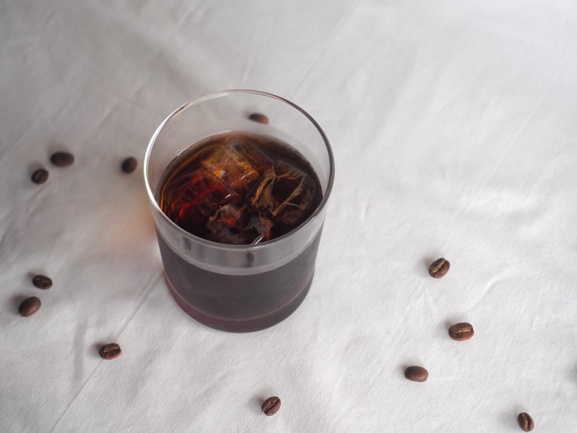 アイスコーヒー群馬県前橋市にある「LAUGH COFFEE」さんのブレンドコーヒーを使用しております。きりっとしたコクやほのかな苦みを存分にお楽しみください。