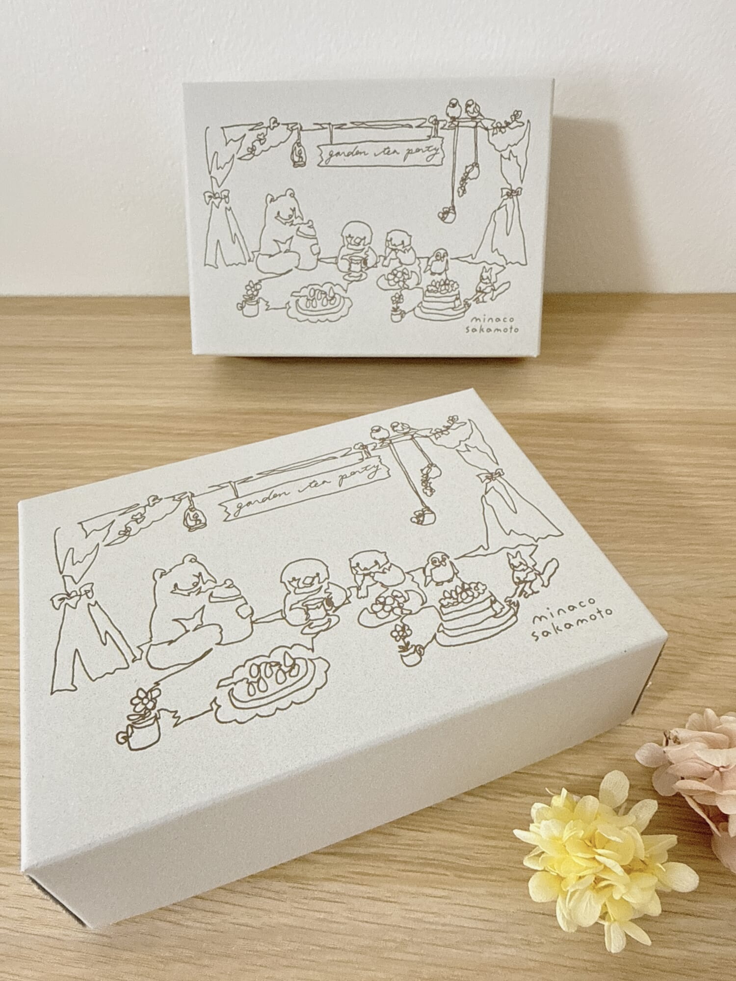 「tea partyな箱」限定品が色々入った特別な箱をご用意しました。