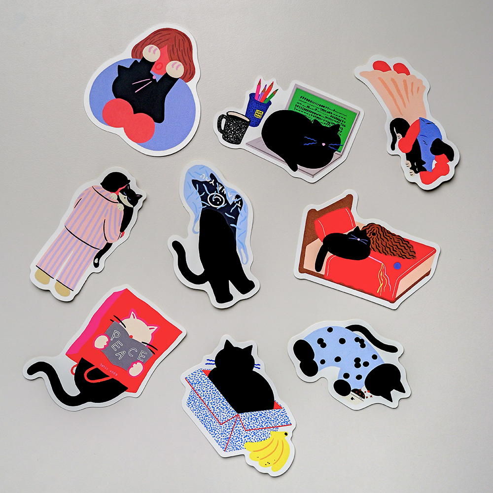 ダイカットステッカー「Life with Cats」猫と暮らす日々の、愛おしくて少しおかしな瞬間を集めたダイカットステッカーです。全9種です。
