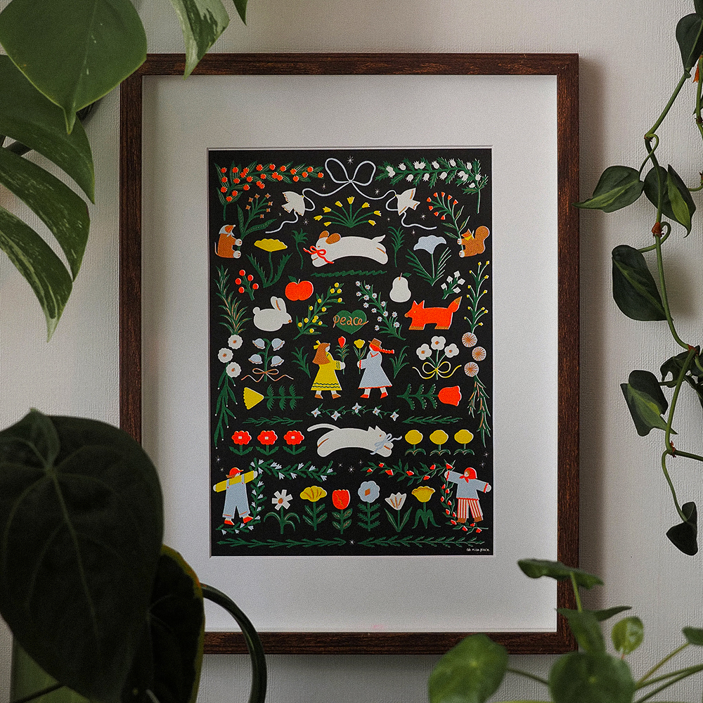 リソグラフプリント「Our Garden」花や植物、動物たちでいっぱいの庭を描いた、色の重なりが楽しいリソグラフプリントです。