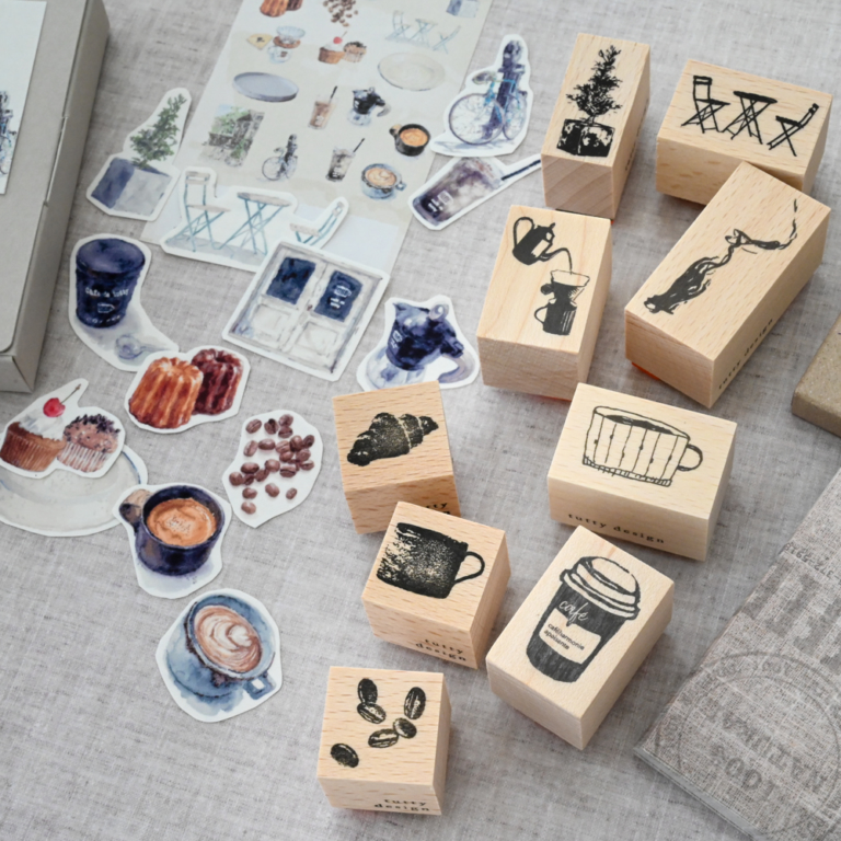 「カフェイメージのスタンプ・フレークシール」デコに使いやすいカフェシリーズ。スタンプとシールでデコをお楽しみください！