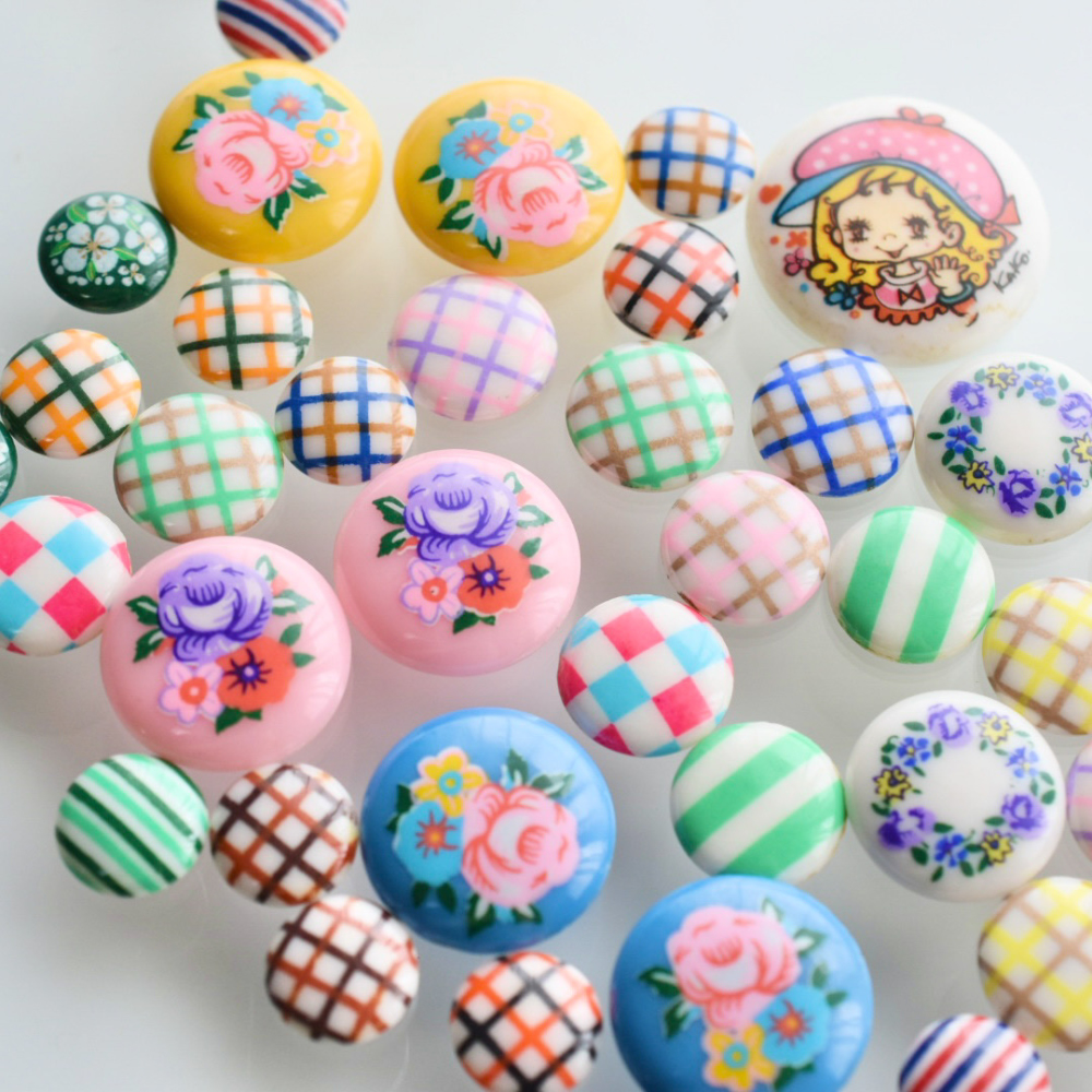 「Japanese-vintage-cabochon」ポップでファンシーな日本のカボション達、色んなパーツと組み合わせてライフスタイルに彩を。